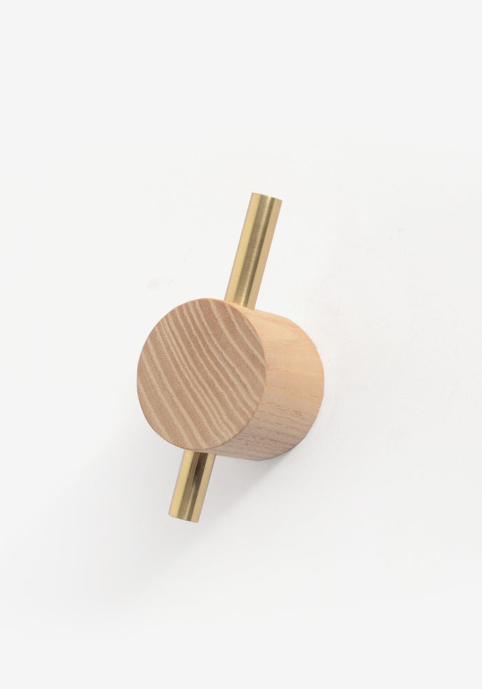 Modern round ash wood wall coat hook with brass road