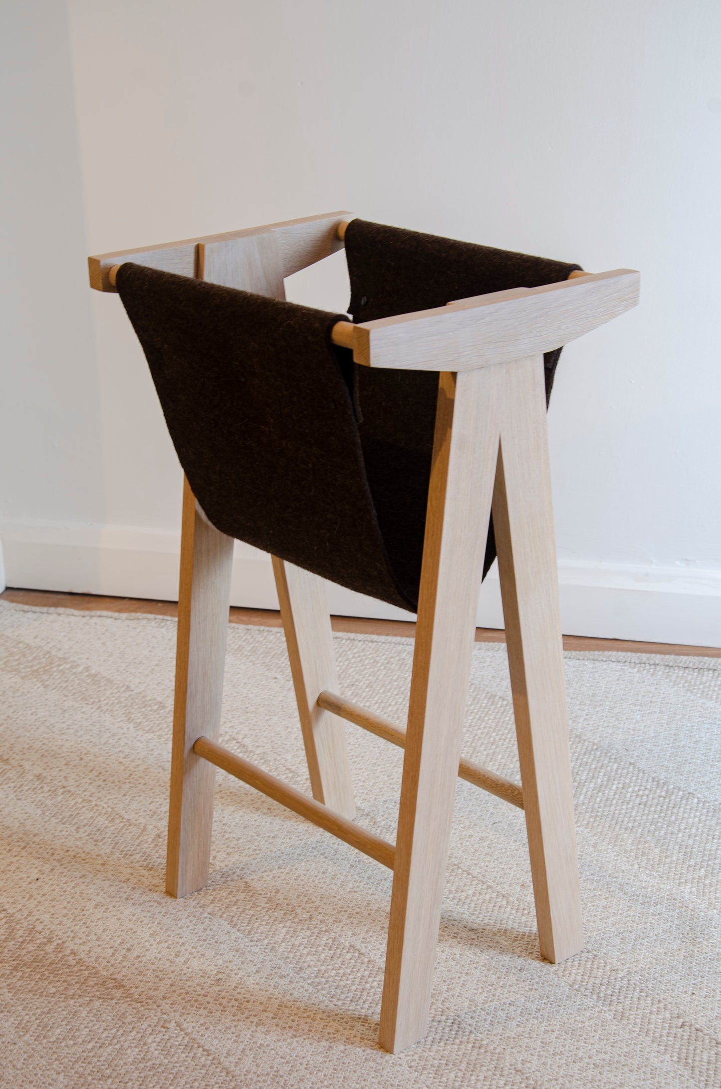 Magazine Stand - Whitewashed oak